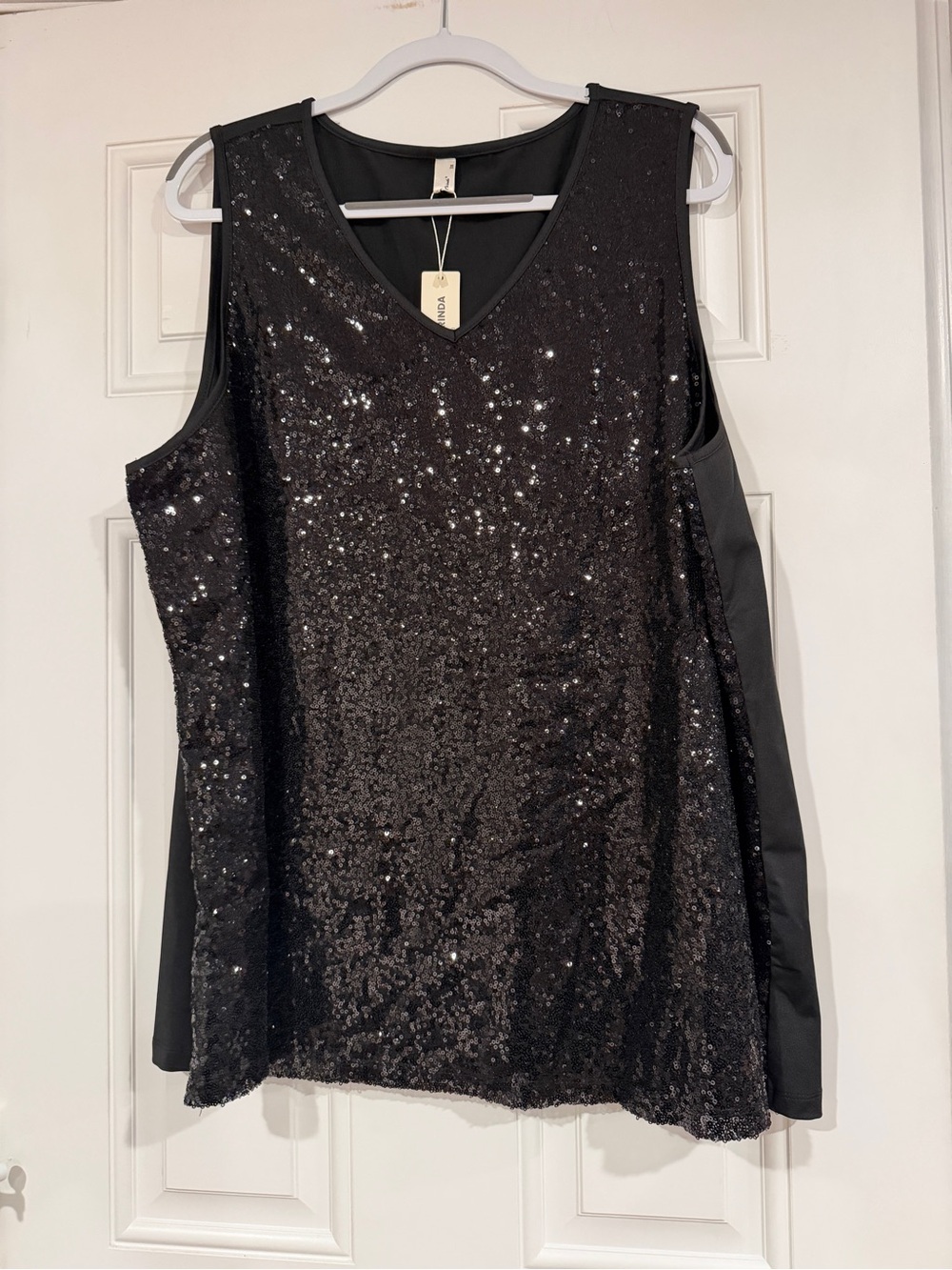 Sequin V-Neck Sleeveless Tank Top - Black